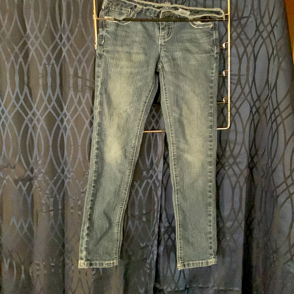 Revolt kids size 8
